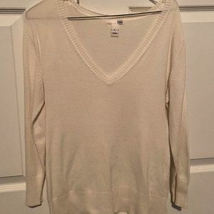 Creamy-white V-neck Sweater